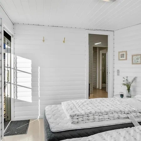 Holiday home Aika - 500m From The Sea By Interhome Lakolk