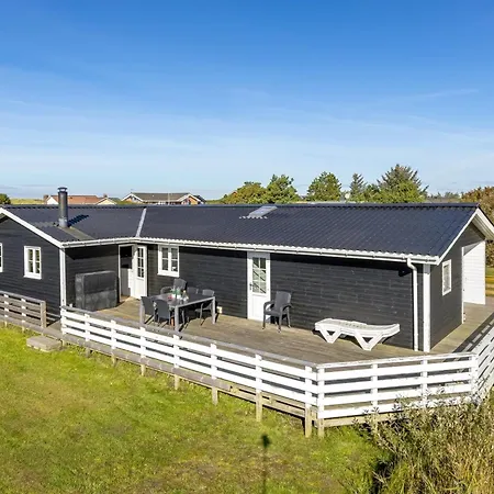 Holiday home Aika - 500m From The Sea By Interhome *